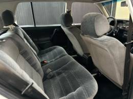 VOLKSWAGEN - GOLF - 2004/1997 - Branca - R$ 33.900,00