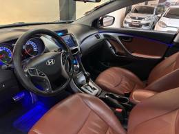HYUNDAI - ELANTRA - 2013/2014 - Prata - R$ 71.900,00