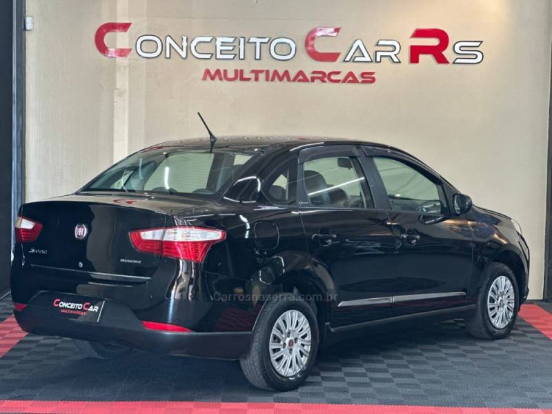 FIAT - GRAND SIENA - 2013/2014 - Preta - R$ 38.900,00